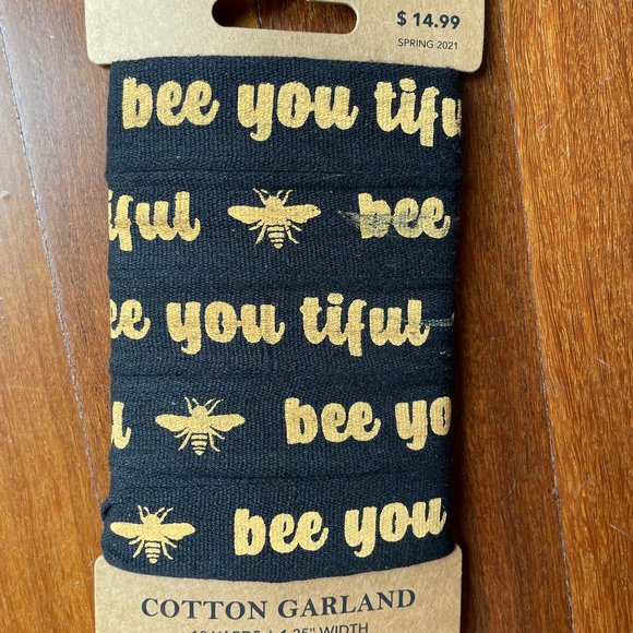 NEW Cotton Garland - Bee You tiful - Picture 1 of 4